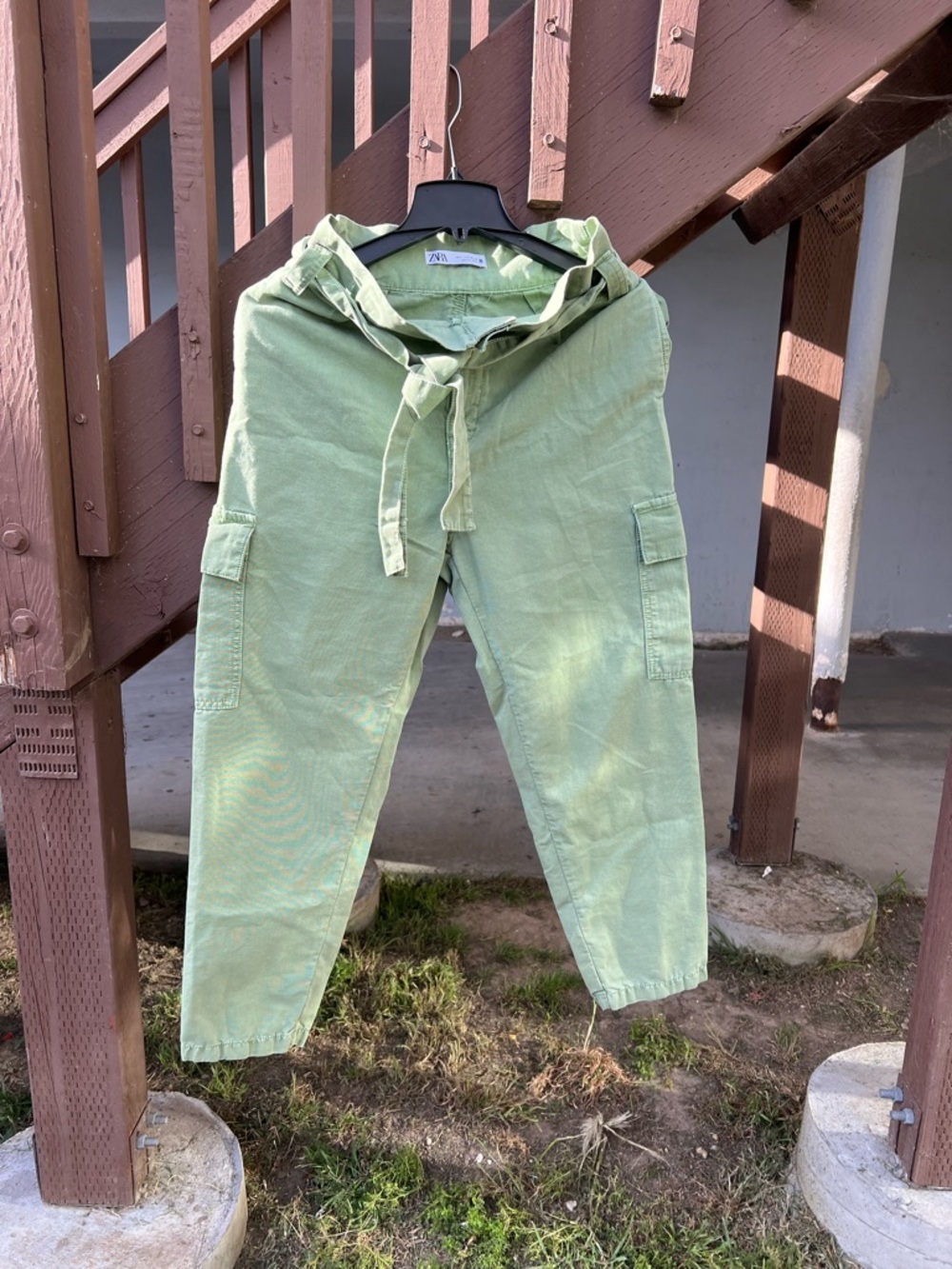 Zara Women’s Sage Green Cargo Pants
